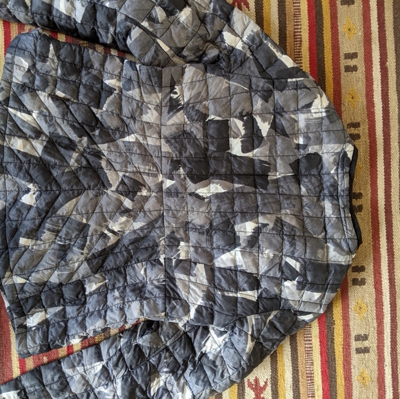 The North Face Quilted Puffer - Picture 7 of 7